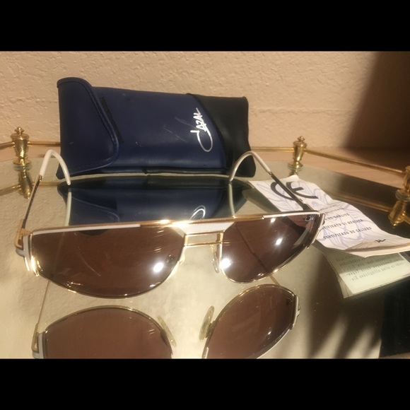 True vintage Cazal sunglasses White and gold tone - Picture 7 of 11